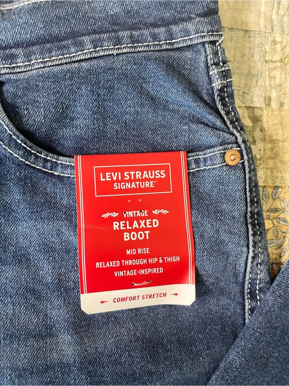 Levi's Relaxed Boot Cut Jeans-Size 10 NWT